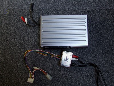 Dit zat er in mijn E12. Sony wisselaar met adapter