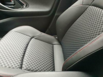 Yaris red 2.JPG